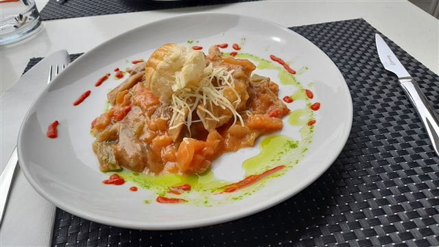 Salteado de verduras con gambas